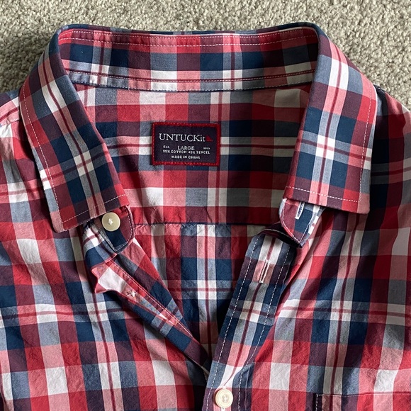 UNTUCKit button down - Picture 4 of 6
